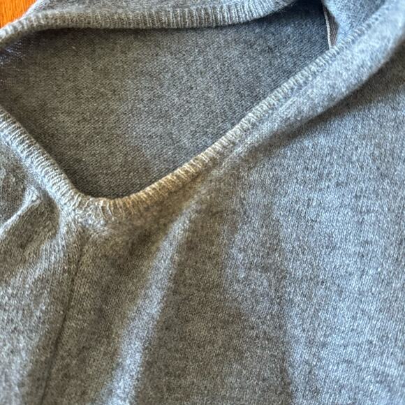 Vintage Ladies 36 Blue 2 Piece Classic Sweater Set Lambs Wool Mix Tank Cardigan - Picture 12 of 16